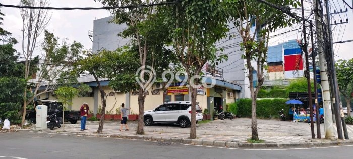 Komersial Bagus Dijual LB 639m2 Lokasi Strategis Surabaya Area Cocok untuk Bisnis Komersial Bagus Dijual LB 639m2 Lokasi Strategis Surabaya Area Cocok untuk Bisnis