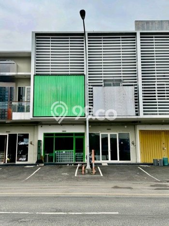 Ruko Disewa di Surabaya dengan LB 110m2 Area Komersial Ramai Ruko Disewa di Surabaya dengan LB 110m2 Area Komersial Ramai