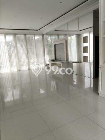 Rumah Sewa Surabaya LT 264m2 LB 300m2 Area Pakuwon Indah Rumah Sewa Surabaya LT 264m2 LB 300m2 Area Pakuwon Indah
