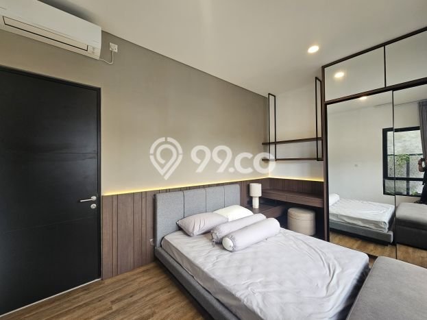 Rumah di Ciputat, Tangerang Selatan, LT 111m² Bangunan 177m² Rumah di Ciputat, Tangerang Selatan, LT 111m² Bangunan 177m²