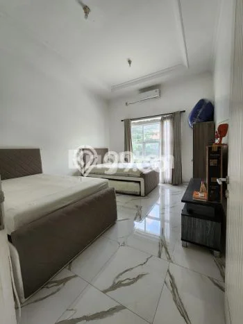 Rumah Mewah LB 500m2 Siap Pakai Desain Elegan di Sentul, Bogor Rumah Mewah LB 500m2 Siap Pakai Desain Elegan di Sentul, Bogor
