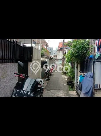 For Sale Hunian Rumah Terawat 8 Kamar di Mangga Besar, Jakarta Barat For Sale Hunian Rumah Terawat 8 Kamar di Mangga Besar, Jakarta Barat