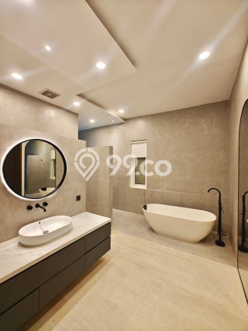 Rumah Mewah LB 450m2 Siap Pakai Desain Elegan di Alam Sutera, Tangerang Rumah Mewah LB 450m2 Siap Pakai Desain Elegan di Alam Sutera, Tangerang