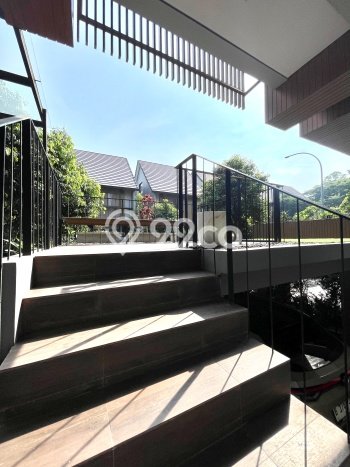 Jual Rumah Mewah Megah Dengan View Cantik di BSD Green Wich, Tangerang Jual Rumah Mewah Megah Dengan View Cantik di BSD Green Wich, Tangerang