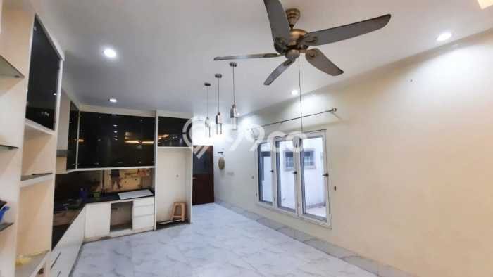 Jual Rumah Luas Elegan Dengan View Cantik di Alam Sutera, Tangerang Jual Rumah Luas Elegan Dengan View Cantik di Alam Sutera, Tangerang
