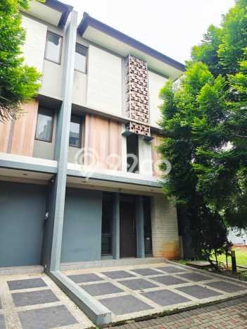 Komersial Bagus Dijual LB 150m2 Lokasi Strategis Tangerang Area Cocok untuk Bisnis Komersial Bagus Dijual LB 150m2 Lokasi Strategis Tangerang Area Cocok untuk Bisnis