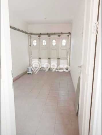 Rumah Elit Modern Tanpa Renovasi di BSD Tangerang Rumah Elit Modern Tanpa Renovasi di BSD Tangerang