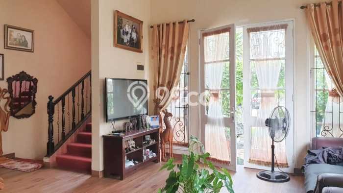 Jual Rumah Mewah Elegan Dengan View Eksklusif di Gading Serpong, Tangerang Jual Rumah Mewah Elegan Dengan View Eksklusif di Gading Serpong, Tangerang