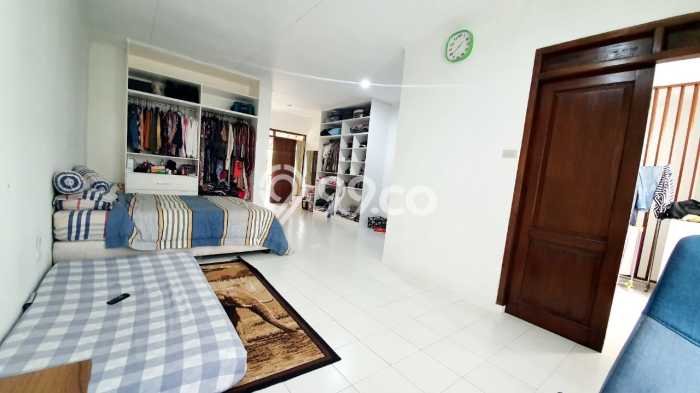 Jual Rumah Favorit Siap Huni LB 220m2 di Cinere, Depok Jual Rumah Favorit Siap Huni LB 220m2 di Cinere, Depok