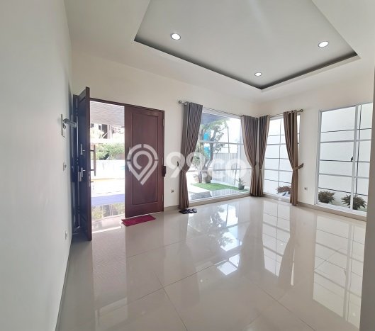 Dijual Rumah Luas Elegan Dengan View Cantik di Alam Sutera, Tangerang Dijual Rumah Luas Elegan Dengan View Cantik di Alam Sutera, Tangerang