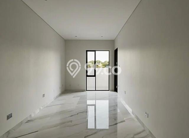 Hunian Elit LB 500m2 Siap Pakai Desain Elegan di Intercon, Jakarta Barat Hunian Elit LB 500m2 Siap Pakai Desain Elegan di Intercon, Jakarta Barat