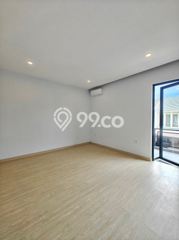 Rumah Elit LB 500m2 Siap Huni Desain Elegan di Alam Sutera, Tangerang Rumah Elit LB 500m2 Siap Huni Desain Elegan di Alam Sutera, Tangerang