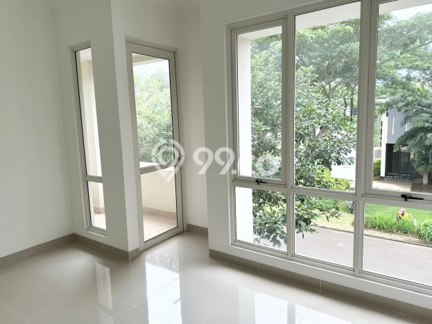 Jual Rumah Mewah Megah Dengan View Eksklusif di Gading Serpong, Tangerang Jual Rumah Mewah Megah Dengan View Eksklusif di Gading Serpong, Tangerang