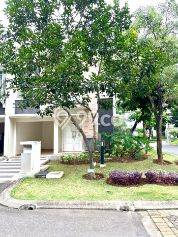 Jual Rumah Mewah Megah Dengan View Eksklusif di Gading Serpong, Tangerang Jual Rumah Mewah Megah Dengan View Eksklusif di Gading Serpong, Tangerang