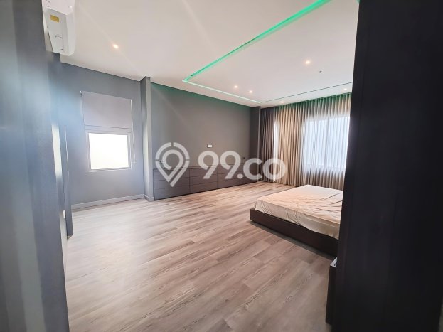 Dijual Rumah Luas Elegan Dengan View Cantik di Alam Sutera, Tangerang Dijual Rumah Luas Elegan Dengan View Cantik di Alam Sutera, Tangerang
