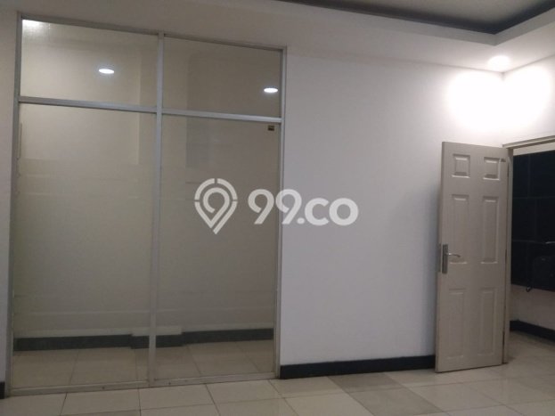 Ruko Area Niaga Kawasan Warung Buncit, Luas 270m², Siap Operasi Ruko Area Niaga Kawasan Warung Buncit, Luas 270m², Siap Operasi