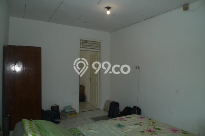 HARGA TERBAIK! Rumah Premium di Pancoran, Luas 181m² Bangunan 180m² HARGA TERBAIK! Rumah Premium di Pancoran, Luas 181m² Bangunan 180m²