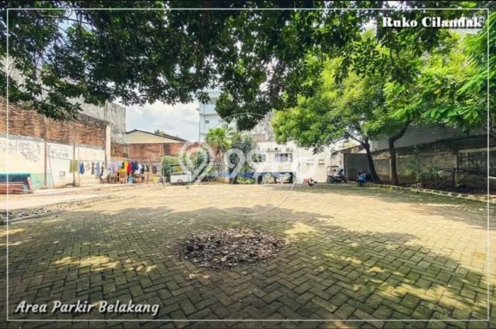 Ruko Strategis Kawasan Cilandak, Luas 600m², Area Bisnis, Lokasi Ramai Ruko Strategis Kawasan Cilandak, Luas 600m², Area Bisnis, Lokasi Ramai