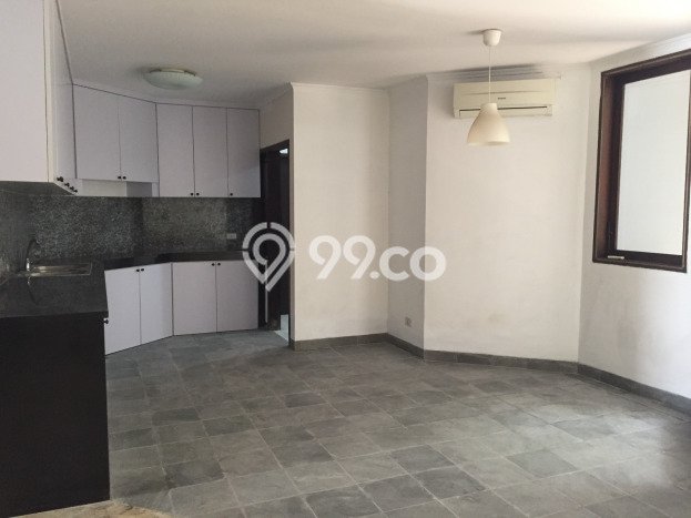 HOT LISTING! Rumah Siap Huni area Ancol, LT 350m² LB 550m² HOT LISTING! Rumah Siap Huni area Ancol, LT 350m² LB 550m²