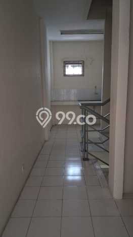 Ruko Dijual di Jakarta Barat LT 83m2 & LB 291m2 Lokasi Terbaik! Ruko Dijual di Jakarta Barat LT 83m2 & LB 291m2 Lokasi Terbaik!