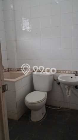 Ruko Dijual di Jakarta Barat LT 83m2 & LB 291m2 Lokasi Terbaik! Ruko Dijual di Jakarta Barat LT 83m2 & LB 291m2 Lokasi Terbaik!