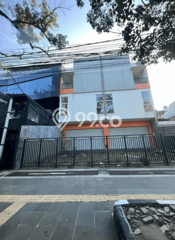 Untuk Dijual! Ruko di Buah Batu Bandung LT 137m2 / LB 230m2 Kawasan Strategis Untuk Dijual! Ruko di Buah Batu Bandung LT 137m2 / LB 230m2 Kawasan Strategis