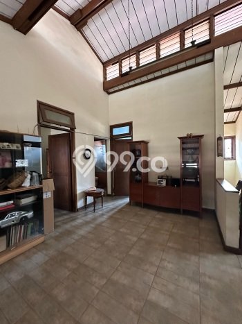 Rumah Eksklusif Siap Huni di Jakarta Selatan Fasilitas Lengkap Rumah Eksklusif Siap Huni di Jakarta Selatan Fasilitas Lengkap