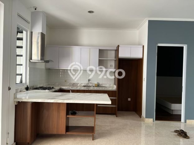 LOKASI PREMIUM! Rumah di Lebak Bulus, 3 KM, Area Tenang, Luas 136m² Bangunan 150m² LOKASI PREMIUM! Rumah di Lebak Bulus, 3 KM, Area Tenang, Luas 136m² Bangunan 150m²