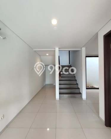 For Sale! Luxury House LT 104m2 Desain Elegan di Lebak Bulus For Sale! Luxury House LT 104m2 Desain Elegan di Lebak Bulus