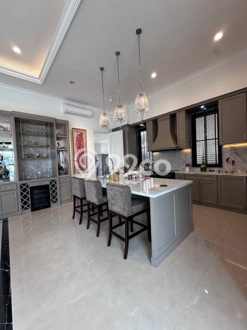 For Sale Rumah Elit Exclusive di Kebayoran Lama, Jakarta Selatan For Sale Rumah Elit Exclusive di Kebayoran Lama, Jakarta Selatan