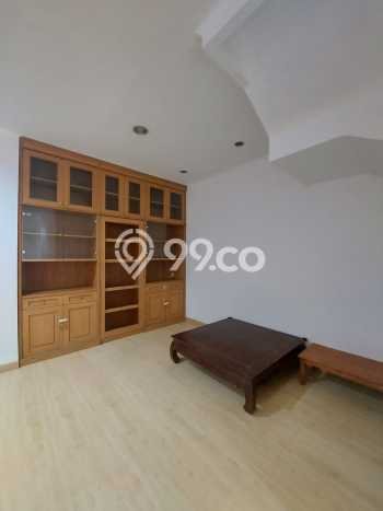 For Sale! Premium House LT 120m2 Desain Elegan di Lebak Bulus For Sale! Premium House LT 120m2 Desain Elegan di Lebak Bulus