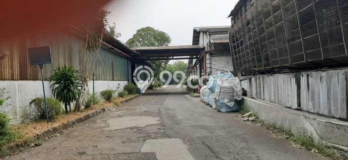 Unit Gudang Dijual di Karawaci Tangerang Luas Tanah 30000m2, Luas Bangunan 11879m2 Unit Gudang Dijual di Karawaci Tangerang Luas Tanah 30000m2, Luas Bangunan 11879m2