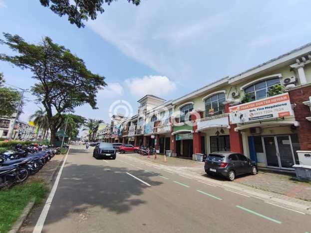 Unit Ruko Disewakan di Gading Serpong di Area Ramai & Strategis Unit Ruko Disewakan di Gading Serpong di Area Ramai & Strategis