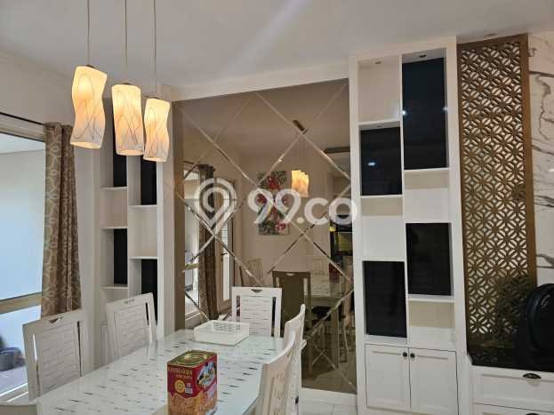Jual Rumah Mewah Megah Dengan View Eksklusif di Alam Sutera, Tangerang Jual Rumah Mewah Megah Dengan View Eksklusif di Alam Sutera, Tangerang