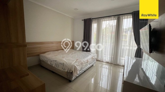 HARGA SPESIAL! Rumah Modern area Summarecon Bekasi, Bekasi, Luas 144m² LB 150m² Bisa Nego! HARGA SPESIAL! Rumah Modern area Summarecon Bekasi, Bekasi, Luas 144m² LB 150m² Bisa Nego!