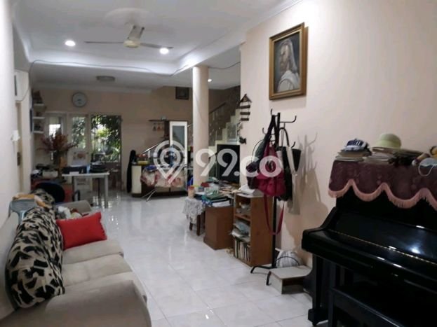 Rumah Minimalis 5 KT di Villa Melati Mas Tangerang Selatan Rumah Minimalis 5 KT di Villa Melati Mas Tangerang Selatan