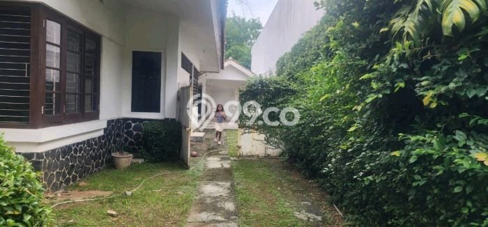 Rumah Mewah Dijual LT 1110m2 di Menteng, Jakarta Pusat Rumah Mewah Dijual LT 1110m2 di Menteng, Jakarta Pusat