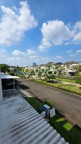 Rumah Eksklusif Siap Huni LT 240m2 di Tangerang, Tangerang Rumah Eksklusif Siap Huni LT 240m2 di Tangerang, Tangerang