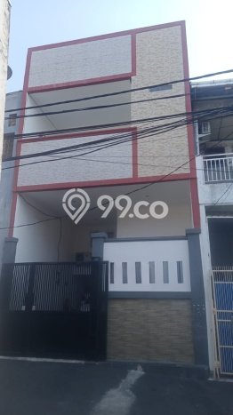 BEST INVESTMENT! Rumah di Pademangan, LT 102m² LB 210m² BEST INVESTMENT! Rumah di Pademangan, LT 102m² LB 210m²