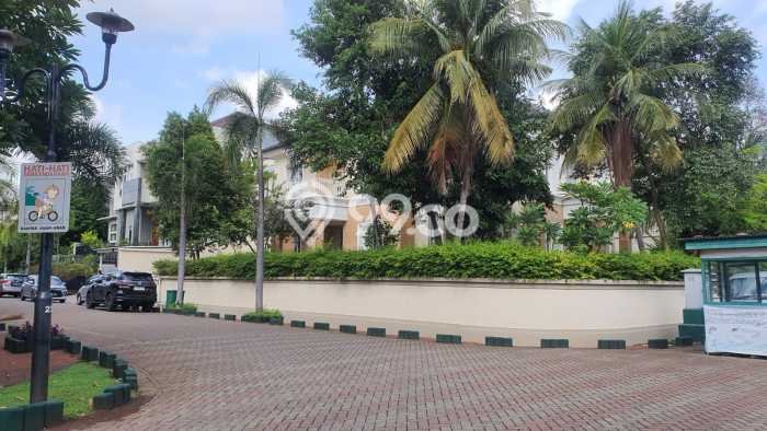 HUNIAN IMPIAN! Rumah di Kelapa Gading, 5 KT, Free Macet, Luas 850m² LB 850m² HUNIAN IMPIAN! Rumah di Kelapa Gading, 5 KT, Free Macet, Luas 850m² LB 850m²