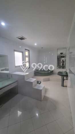 Ready to Use! Premium House LT 700m2 Desain Modern di Ancol Ready to Use! Premium House LT 700m2 Desain Modern di Ancol