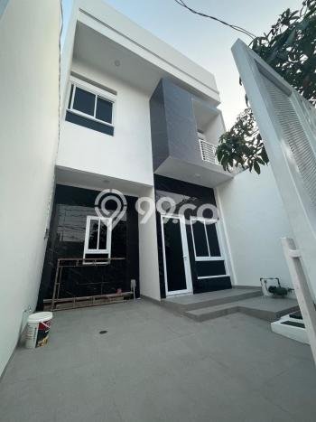 Rumah Mewah Dijual LT 102m2 di Kelapa Gading, Jakarta Utara Rumah Mewah Dijual LT 102m2 di Kelapa Gading, Jakarta Utara