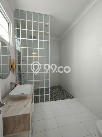 Rumah Nyaman dengan Luas Tanah 842m² dan Luas Bangunan 1000m² di Area Cempaka Putih, Jakarta Pusat Rumah Nyaman dengan Luas Tanah 842m² dan Luas Bangunan 1000m² di Area Cempaka Putih, Jakarta Pusat