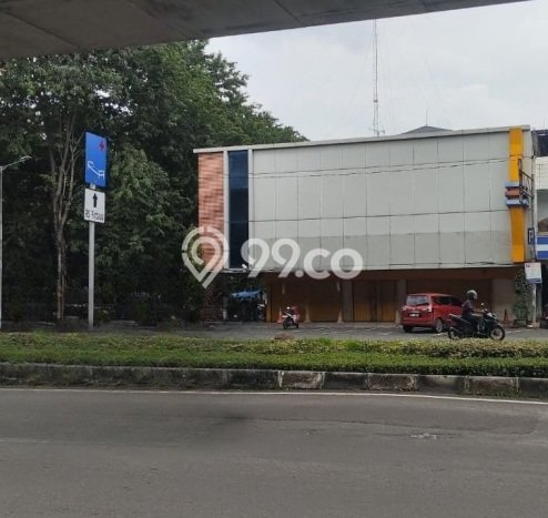 Disewakan Ruko komersial di Kelapa Gading luas bangunan 294m2 Disewakan Ruko komersial di Kelapa Gading luas bangunan 294m2