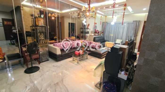 Siap Huni Rumah Mewah 5 Kamar di Kemayoran Dekat ke Mana Pun Siap Huni Rumah Mewah 5 Kamar di Kemayoran Dekat ke Mana Pun