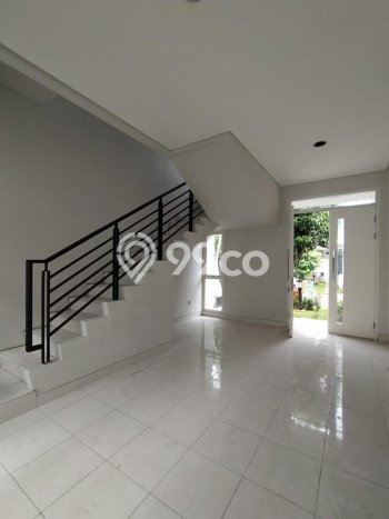 Rumah Terawat di Summarecon Bekasi, Bekasi, Luas Tanah 119m², LB 89m² Rumah Terawat di Summarecon Bekasi, Bekasi, Luas Tanah 119m², LB 89m²
