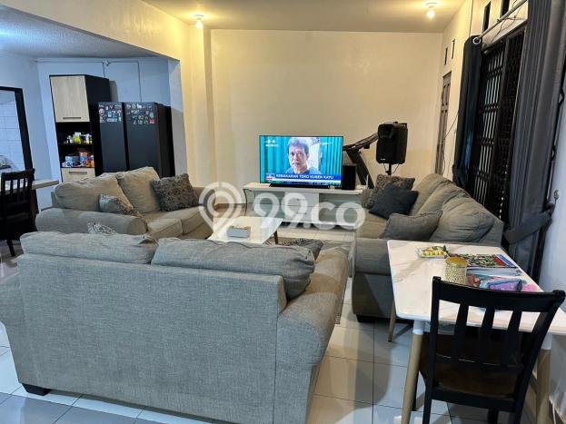 For Sale Rumah 5 Kamar Lokasi Ideal Bagus dan Strategis di Bekasi Selatan For Sale Rumah 5 Kamar Lokasi Ideal Bagus dan Strategis di Bekasi Selatan