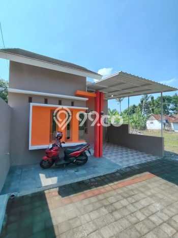 Rumah Strategis Modern Lb 70m2 di Mlati, Sleman Rumah Strategis Modern Lb 70m2 di Mlati, Sleman