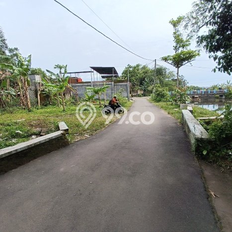 Tanah Strategis Dijual di Prambanan Klaten 428m2 Tanah Strategis Dijual di Prambanan Klaten 428m2