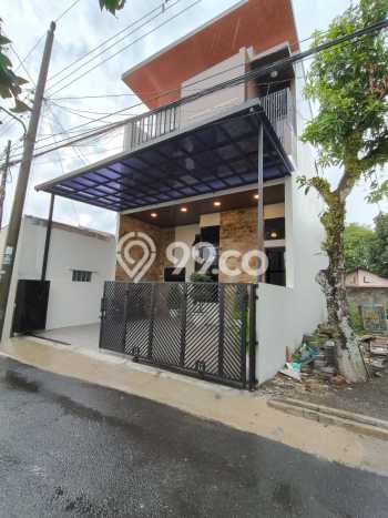 Dijual Hunian Rumah Terawat 4 Kamar di Condong Catur, Sleman Dijual Hunian Rumah Terawat 4 Kamar di Condong Catur, Sleman
